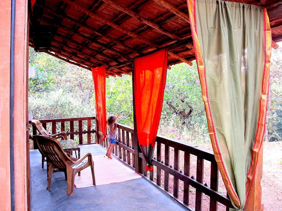 Galaxy Jungle Huts Hotel Agonda Exterior photo